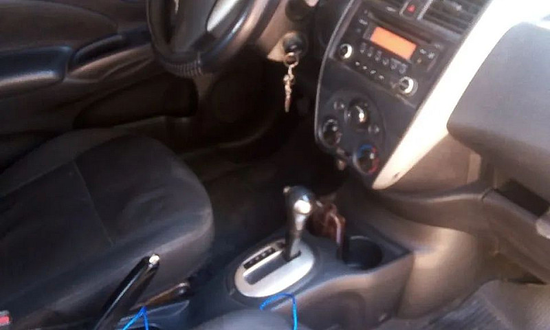 Nissan Versa Sv 1.6 ...
