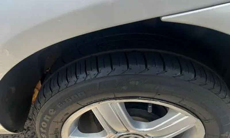 Volkswagen Fox Plus ...