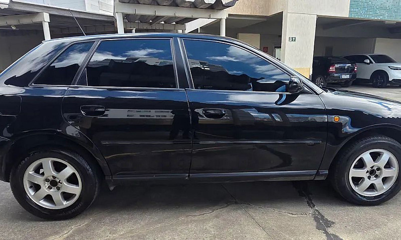 Audi A3 1.8 5P Mec. ...