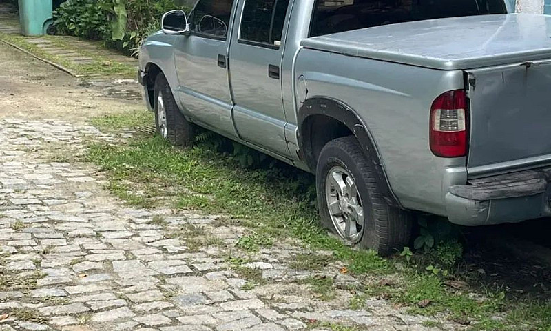Chevrolet S10 P-Up A...