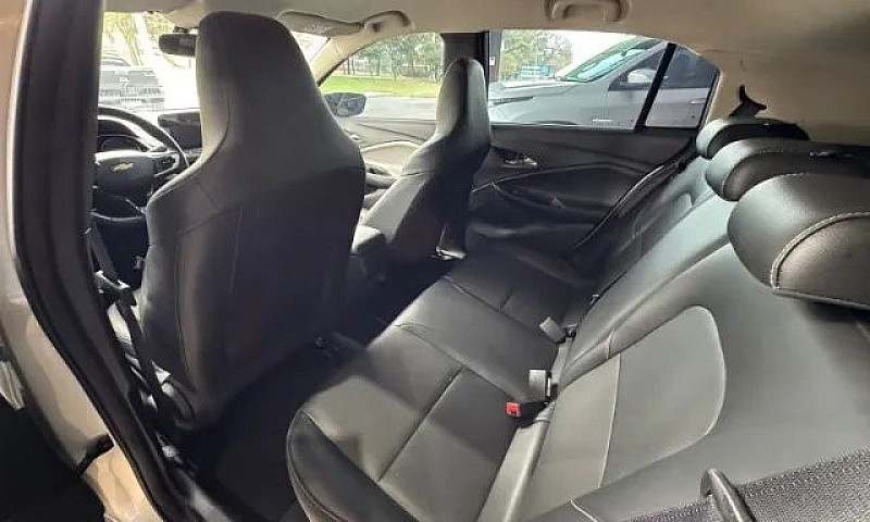 Chevrolet Onix Hatch...