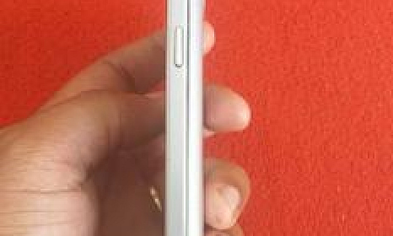 Vende-Se Samsung J2 ...