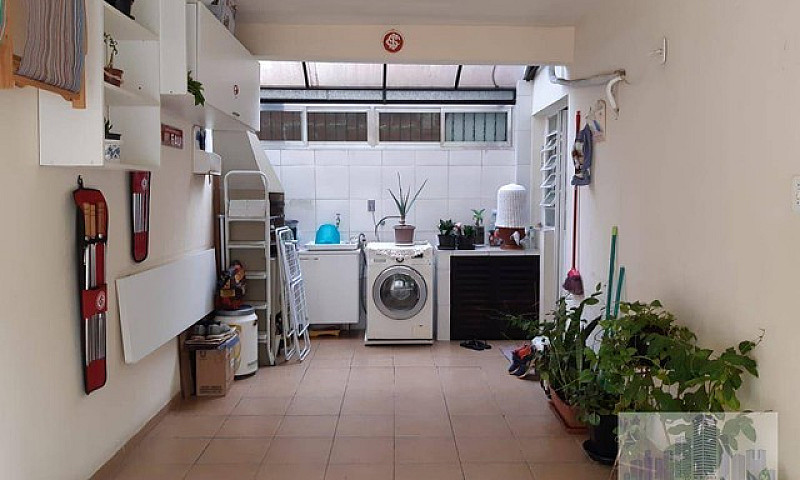 Casa Em Condomínio F...