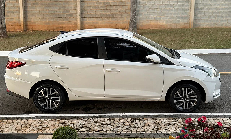 Hyundai Hb20S Evolut...