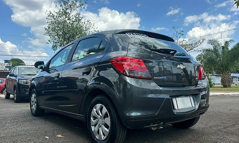 Chevrolet Onix Joy H...