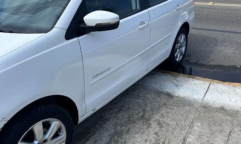 Volkswagen Polo Sed....