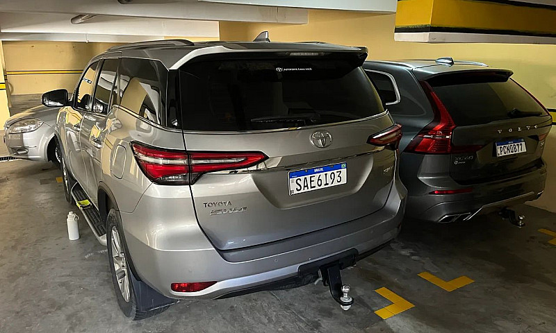 Toyota Hilux Sw4 Srx...