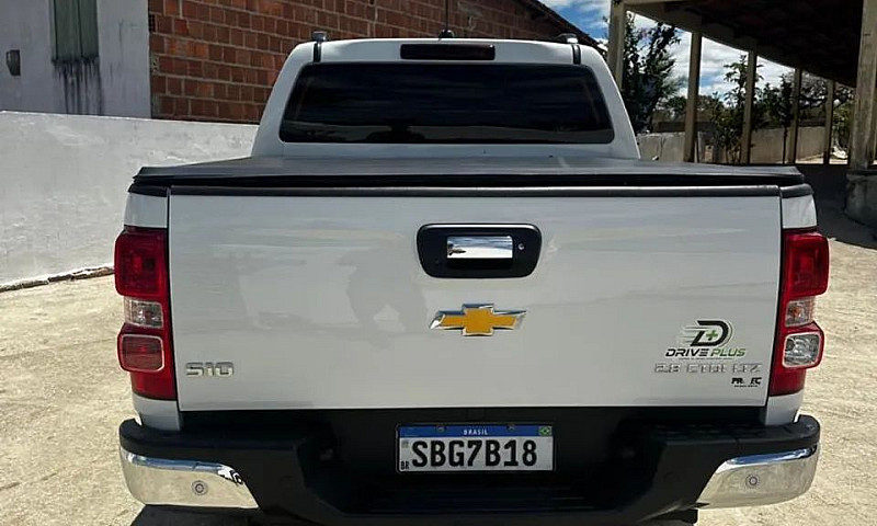 Chevrolet S10 Pick-U...