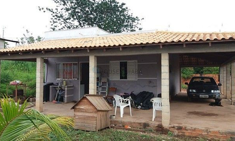 Casa Com Excelente L...