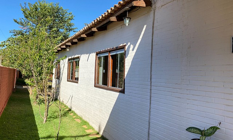 Casa Condomínio Fech...