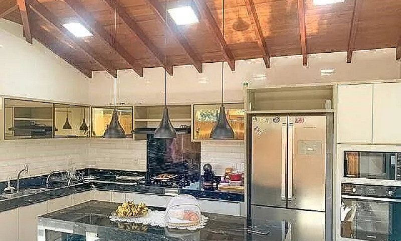 Casa De Condomínio S...