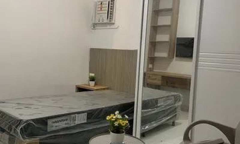 Studio Mobiliado A 1...