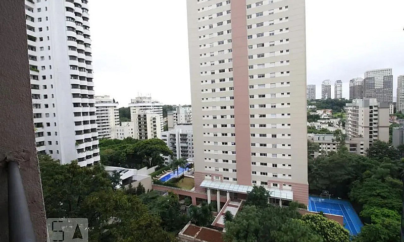 Apartamento À Venda ...