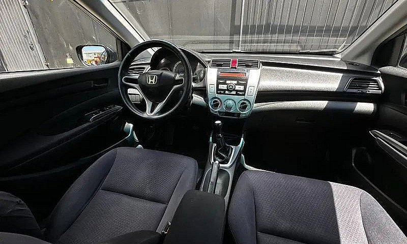 Honda City Lx Flex 2...