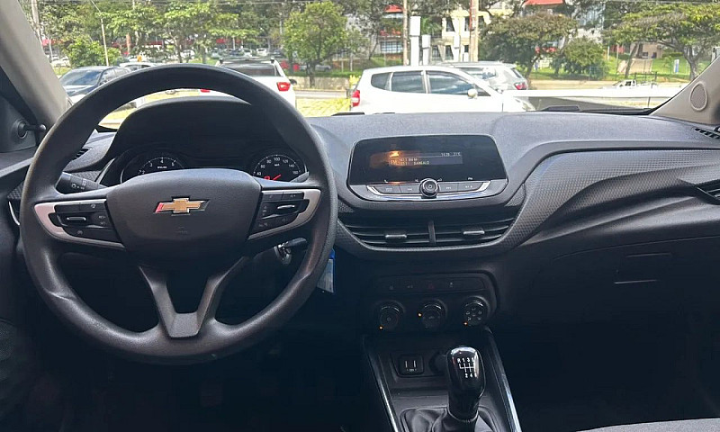 Chevrolet Onix Hatch...