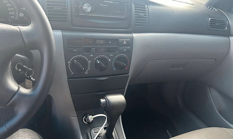 Toyota Corolla Field...