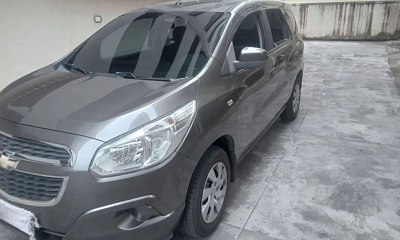 Chevrolet Spin Lt 1....