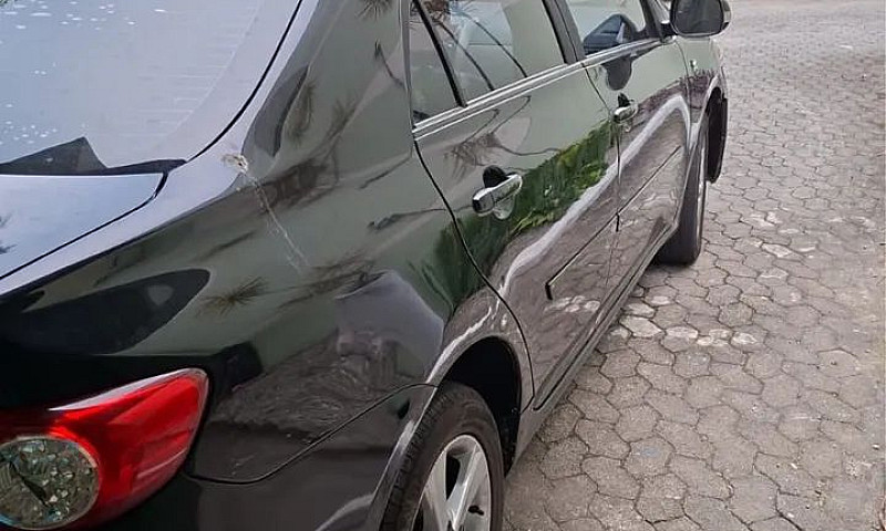 Toyota Corolla Xei 2...
