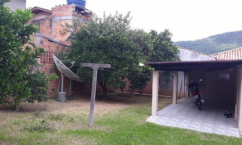 Casa Rio Vermelho...