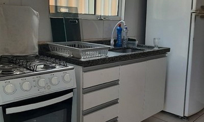 Aluga-Se Casa Sta Te...