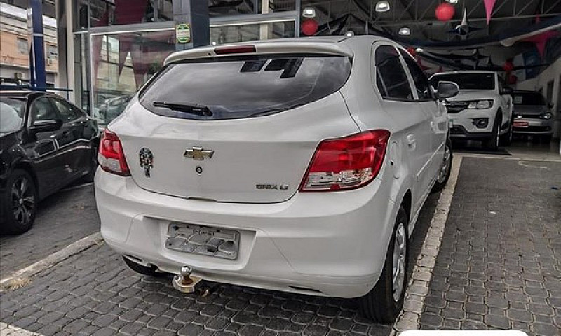 Chevrolet Onix 1.0 M...