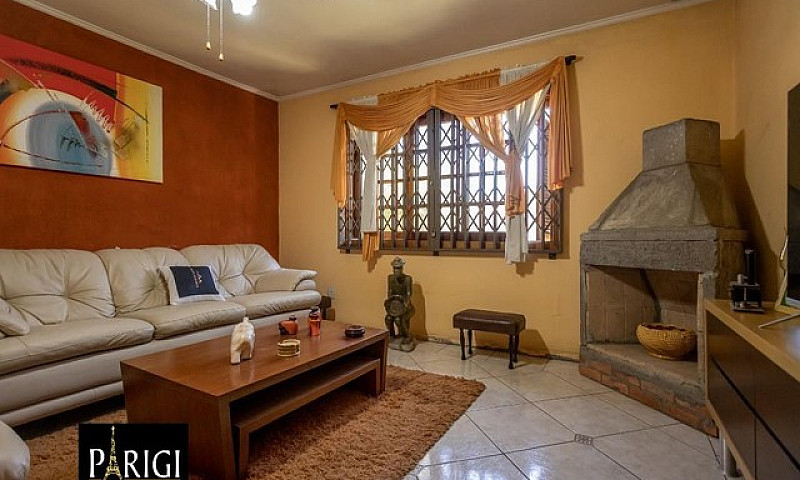 Casa Com 6 Dormitóri...