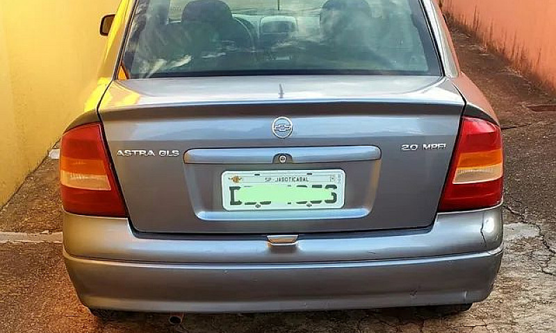 Vendo Astra 2002 Com...