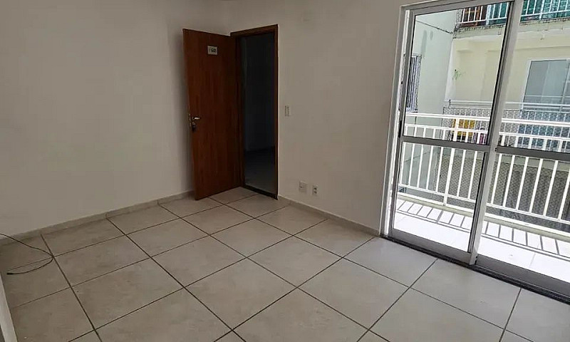 Alugo Apto 2 Quartos...