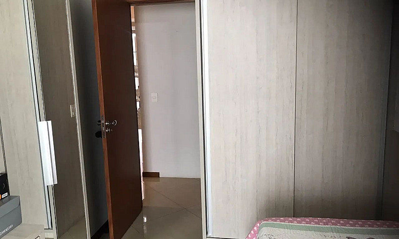 3 Quartos C Suite Ga...