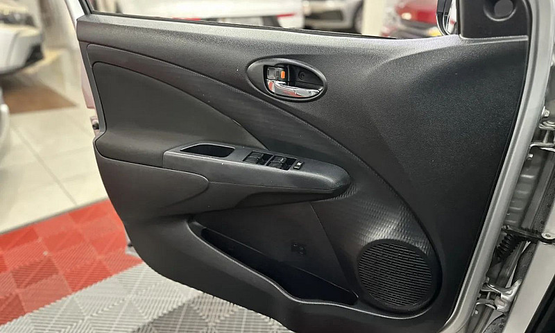 Toyota Etios X Plus ...