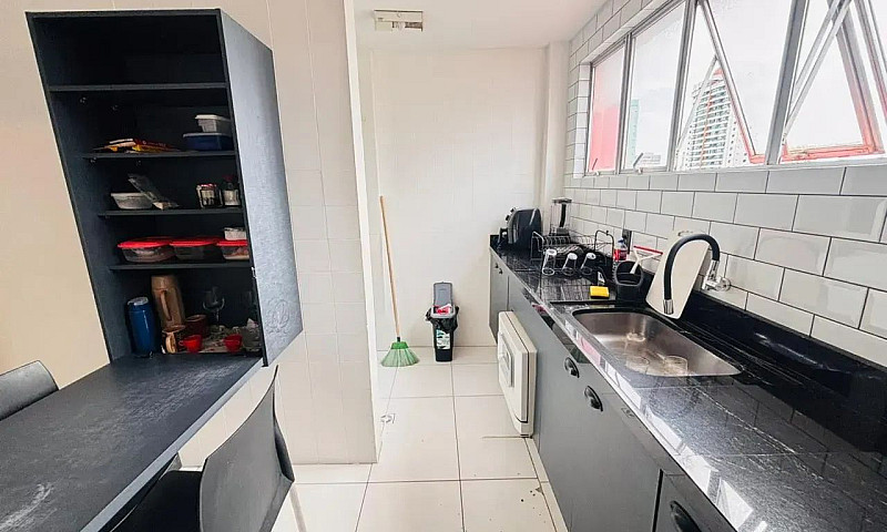 Apartamento De 1 Qua...