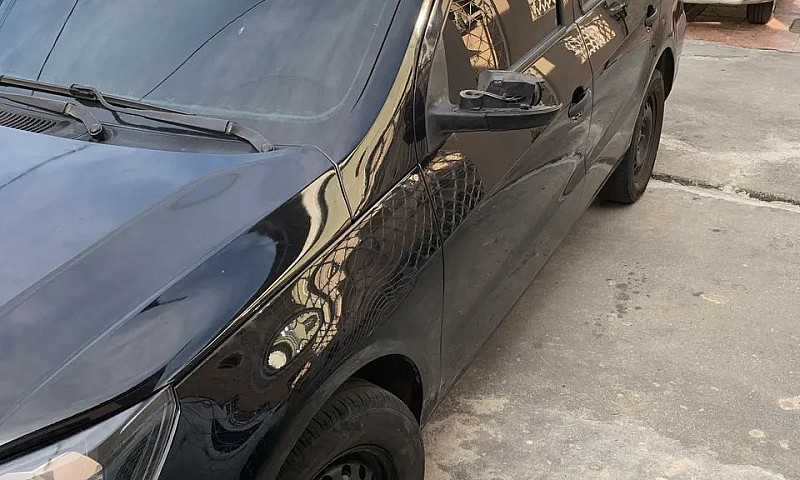 Volkswagen Voyage 1....