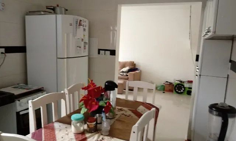 Excelente Casa Em At...