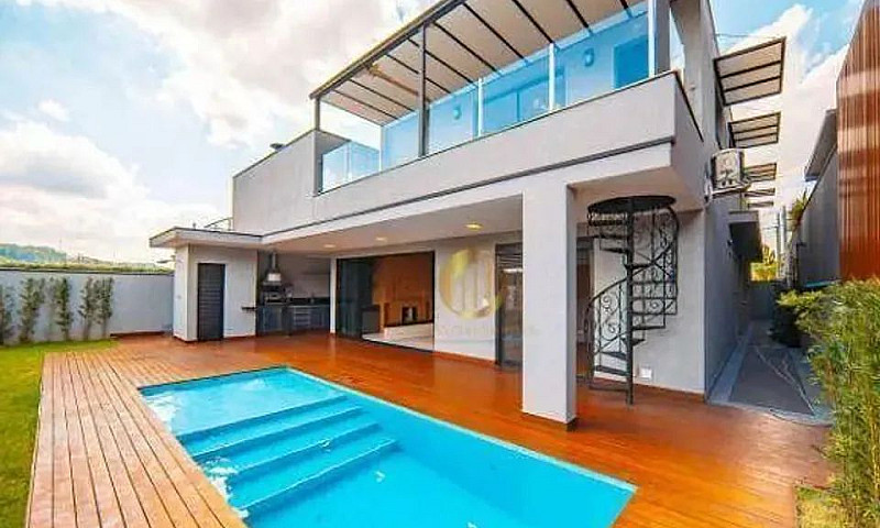 Casa Com 3 Dormitóri...
