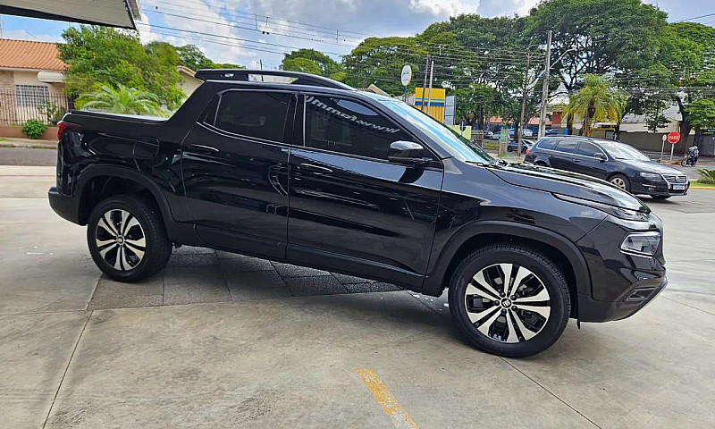 Fiat Toro Volcano 1....