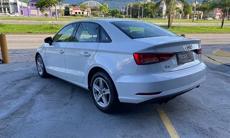 Audi A3 Sedan Presti...