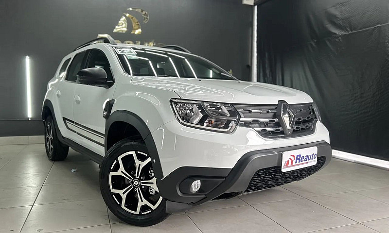 Renault Duster Iconi...