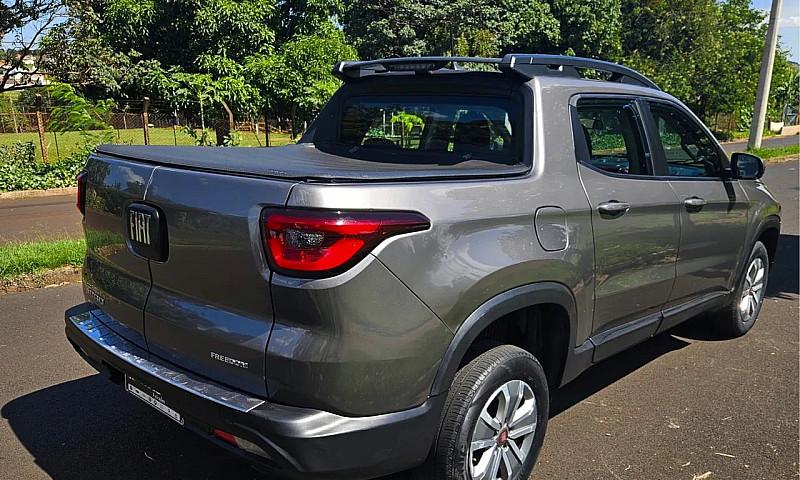 Fiat Toro Freedom 1....