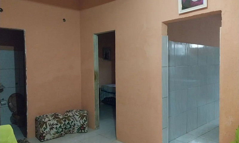 Vende -Se Casa Por 8...