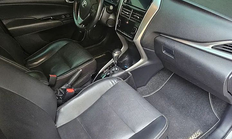 Toyota Yaris Xs 1.5 ...