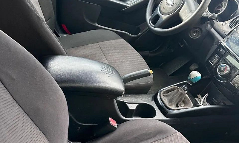 Kia Motors Cerato 1....