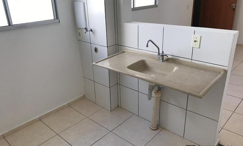 Apartamento Vila Ton...