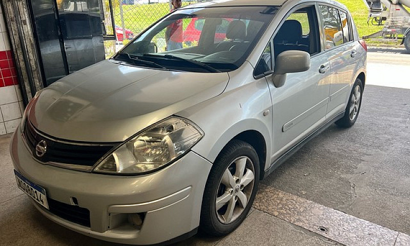 Tiida Sl 1.8 2011 - ...