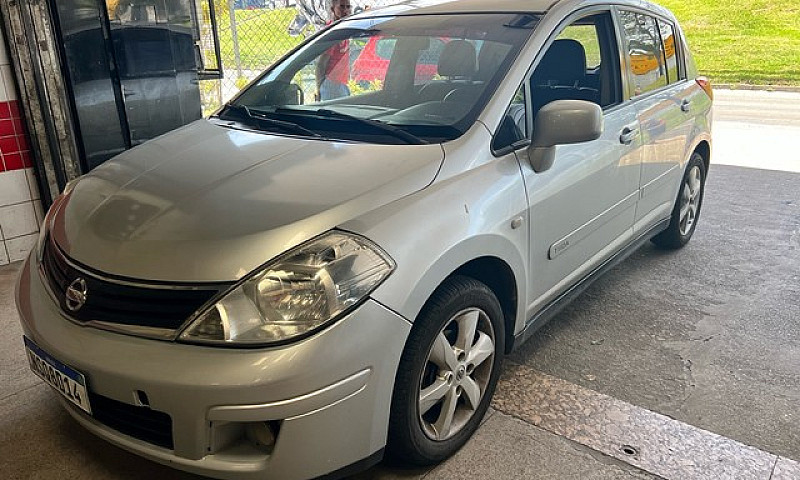 Tiida Sl 1.8 2011 - ...