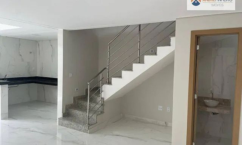 Casa Com 3 Quartos À...