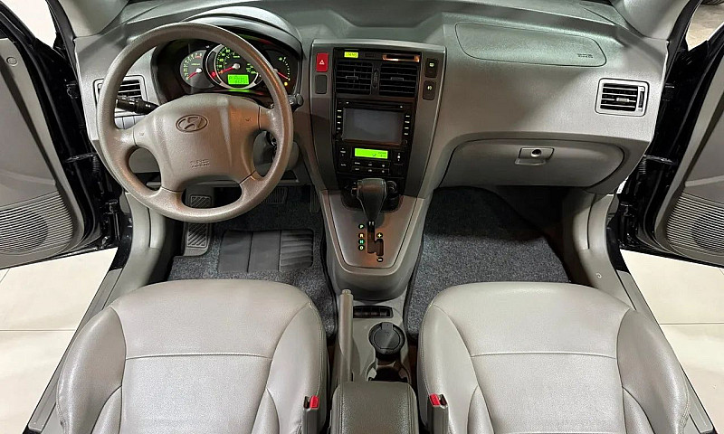 Hyundai Tucson 2.0 1...