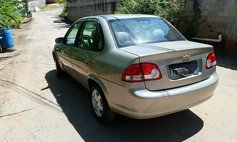 Chevrolet Classic Li...