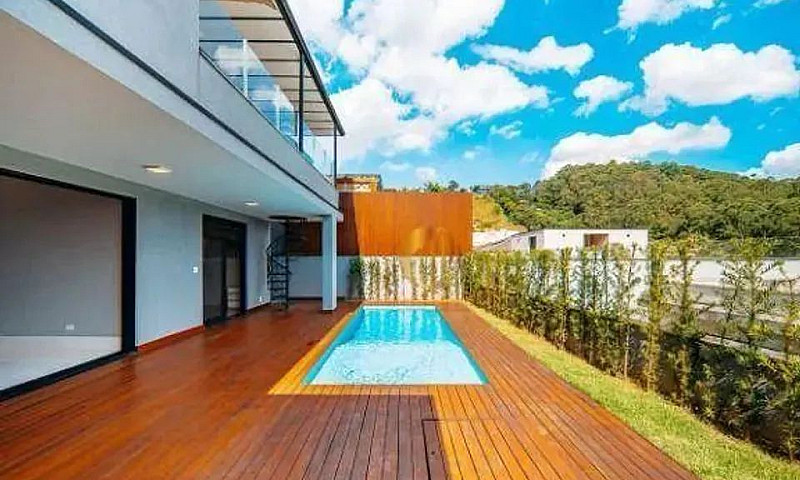 Casa Com 3 Dormitóri...