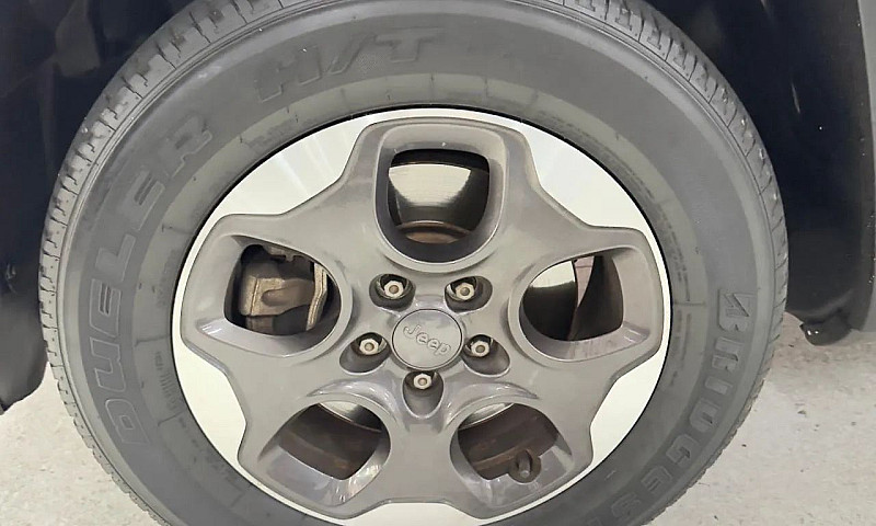 Jeep Renegade 1.8 4X...