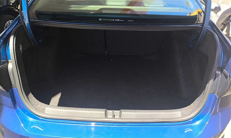 Volkswagen Virtus Co...